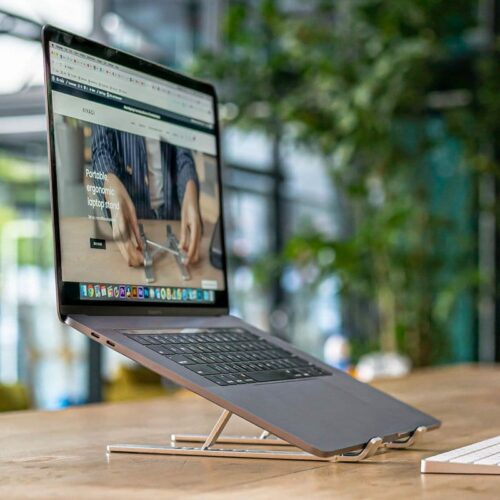 Laptop-stand-Macbook-Kiyagi